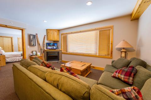 White Crystal Inn Interior Living Room