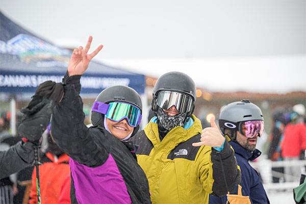 Happy people lift line